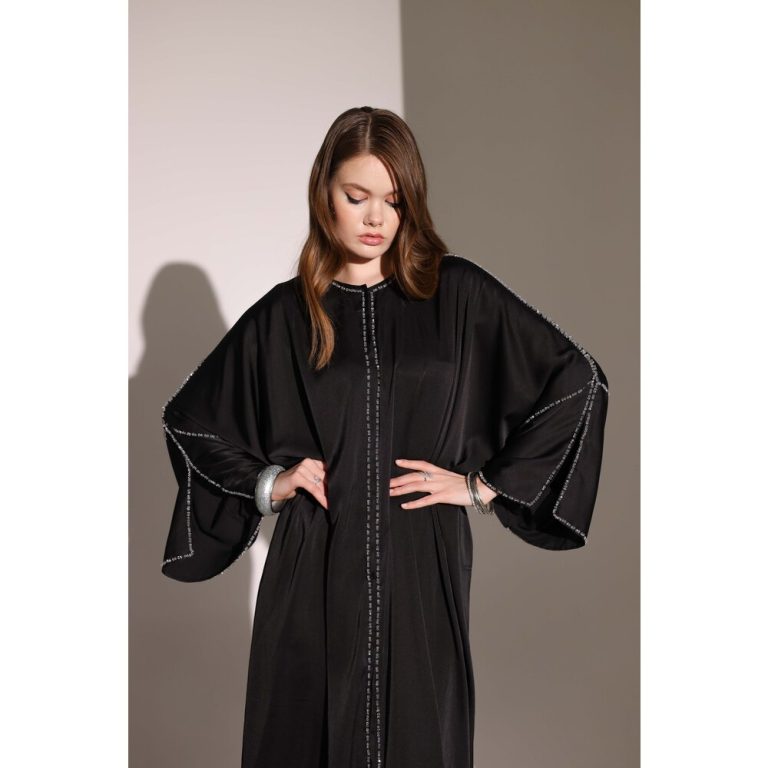 İşlemeli İpek Abaya