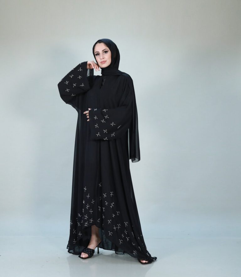 El İşlemeli Siyah Abaya